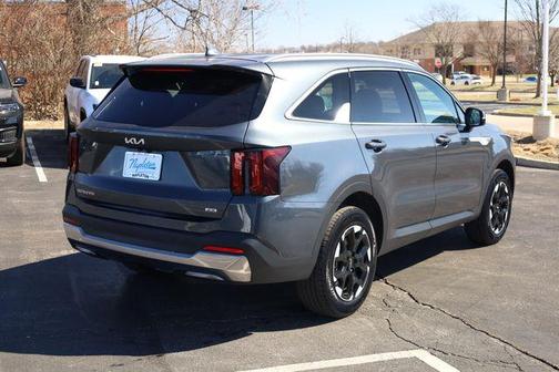 2024 Kia Sorento S