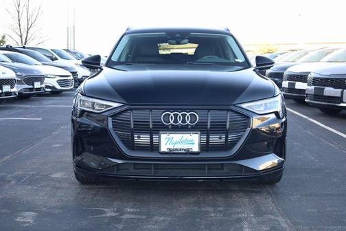 2021 Audi e-tron Premium Plus