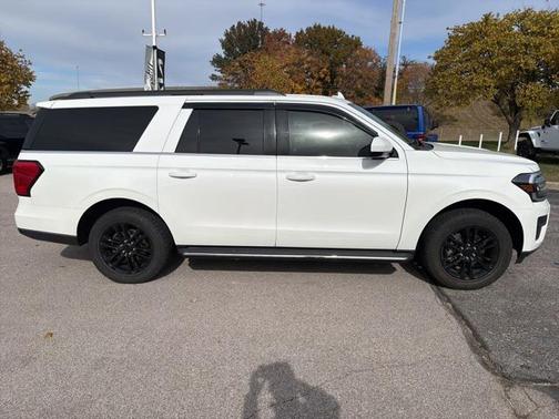 2022 Ford Expedition Max XLT