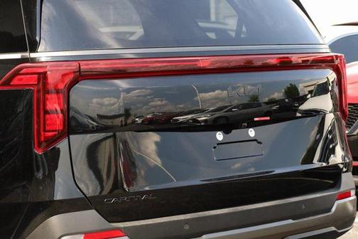 2025 Kia Carnival SX