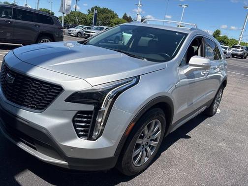 2021 Cadillac XT4 Premium Luxury