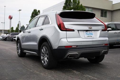 2021 Cadillac XT4 Premium Luxury