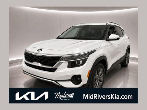 Snow White Pearl 2021 Kia Seltos S