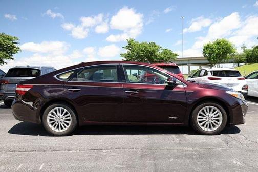 2013 Toyota Avalon Hybrid XLE Premium