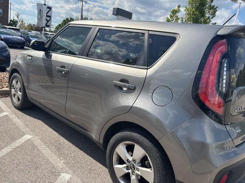 Titanium Gray 2017 Kia Soul Base