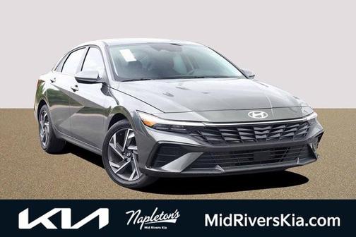 2025 Hyundai ELANTRA SEL