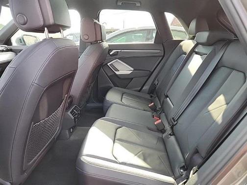 2022 Audi Q3 45 S line Premium