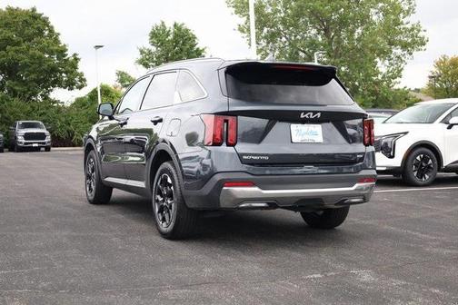 2024 Kia Sorento S