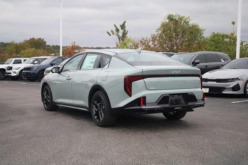 2025 Kia K4 GT-Line Turbo