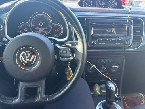 Pure White 2015 Volkswagen Beetle DSG 2.0T R-Line