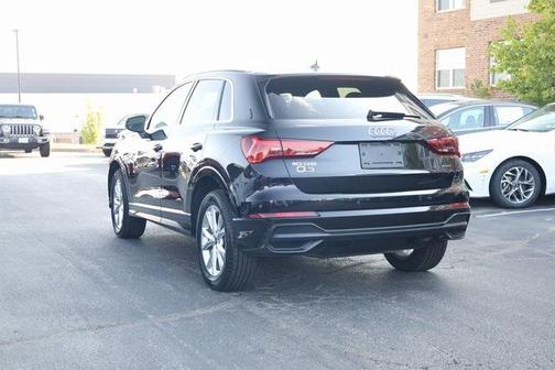 2022 Audi Q3 45 S line Premium