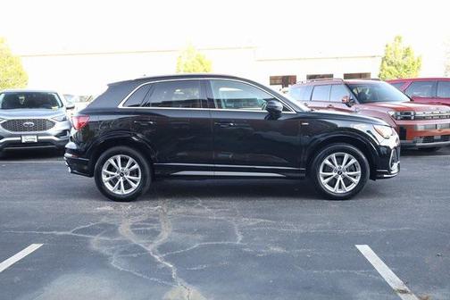 2022 Audi Q3 45 S line Premium