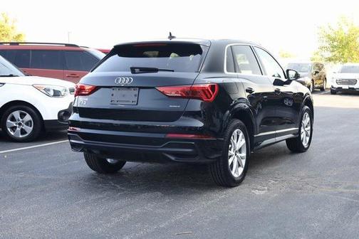 2022 Audi Q3 45 S line Premium