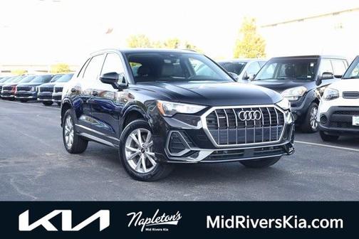2022 Audi Q3 45 S line Premium