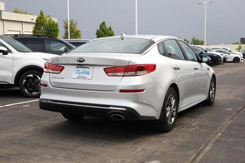 2020 Kia Optima LX