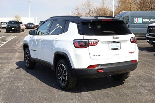 2025 Jeep Compass Trailhawk