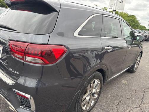 Platinum Graphite 2019 Kia Sorento SX