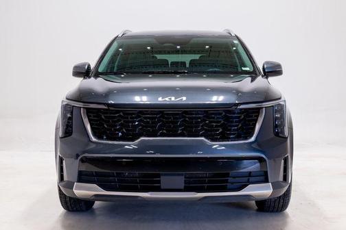 Gravity Grey 2024 Kia Sorento S