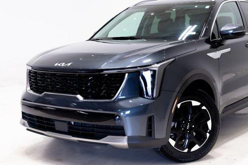 Gravity Grey 2024 Kia Sorento S