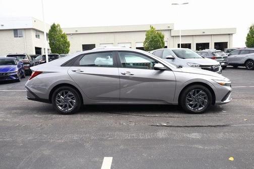 2025 Hyundai ELANTRA HEV Blue