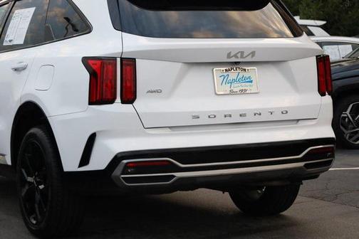 2022 Kia Sorento SX