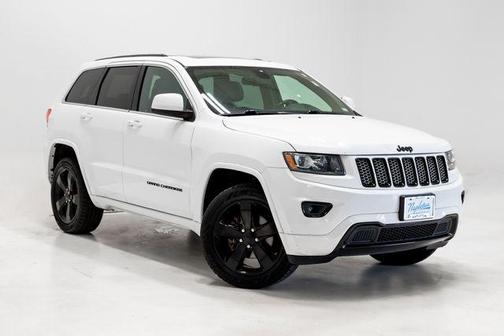 Bright White Clearcoat 2015 Jeep Grand Cherokee Altitude