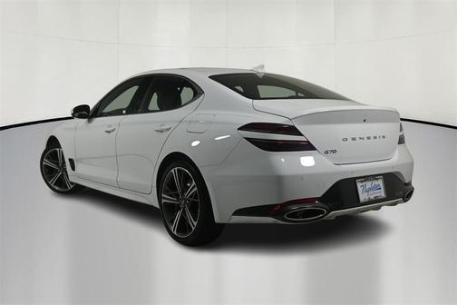 2024 Genesis G70 2.5T RWD