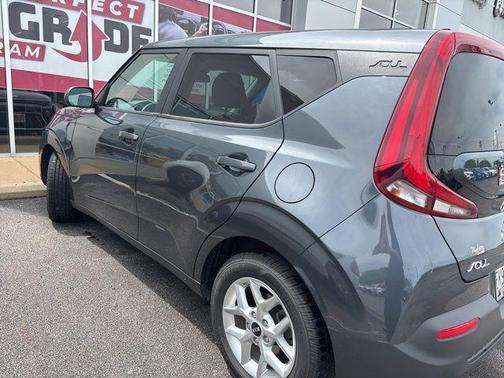 Gravity Grey 2020 Kia Soul S