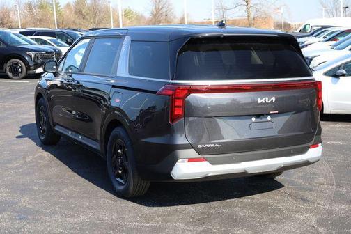 2026 Kia Carnival LX