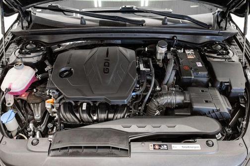 Aurora Black Pearl 2025 Kia K5 LXS