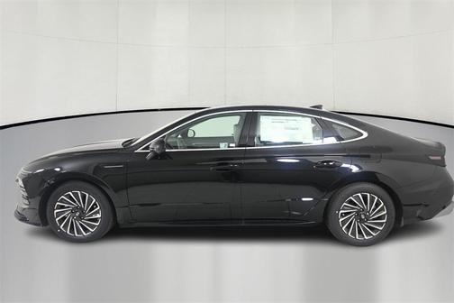 2024 Hyundai SONATA Hybrid Limited