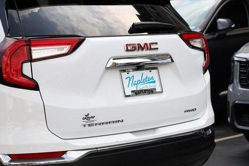 2022 GMC Terrain SLT
