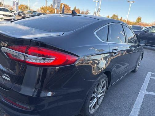 2019 Ford Fusion SEL