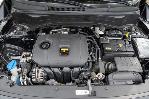 Fusion Black 2025 Kia Seltos LX