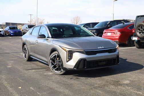 2025 Kia K4 GT-Line