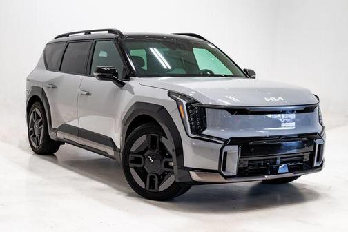 Wolf Gray/Ebony Black Roof 2026 Kia EV9 GT-Line