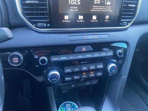 2022 Kia Sportage EX