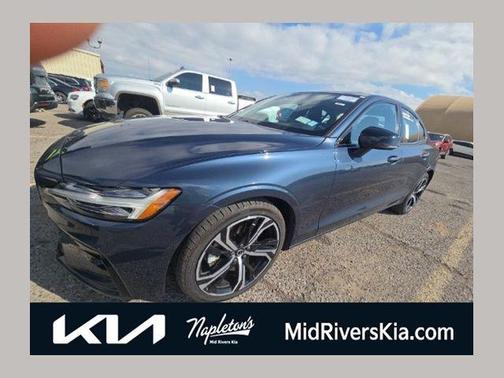 2024 Volvo S60 B5 Core Dark Theme