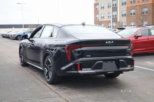 2025 Kia K4 GT-Line