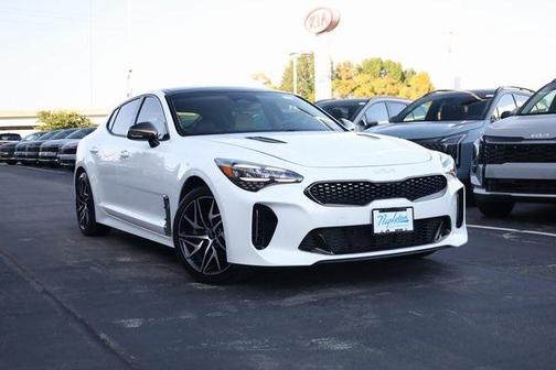 2023 Kia Stinger GT-Line