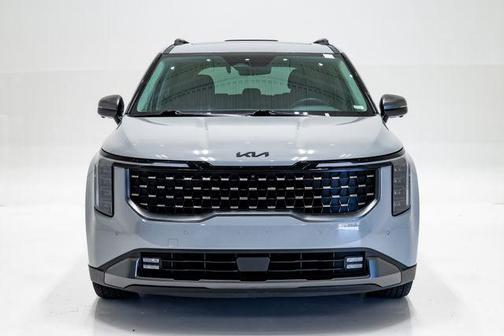 Ceramic Silver 2025 Kia Carnival SX Prestige