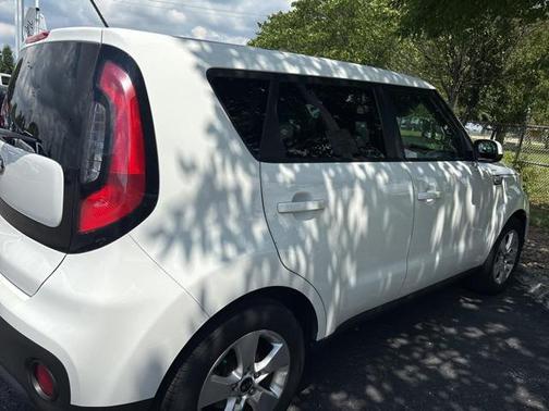 2017 Kia Soul Base