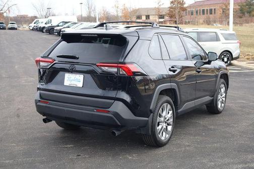 2025 Toyota RAV4 XLE Premium