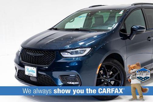 Fathom Blue Pearlcoat 2023 Chrysler Pacifica Touring L