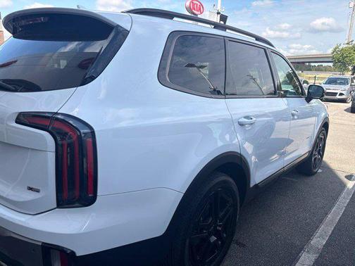 Glacial White Pearl 2023 Kia Telluride SX Prestige X-Line