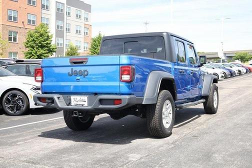 2022 Jeep Gladiator Sport S