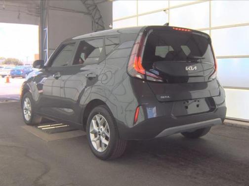 Gravity Gray 2025 Kia Soul LX