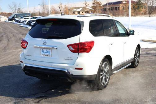 2017 Nissan Pathfinder Platinum