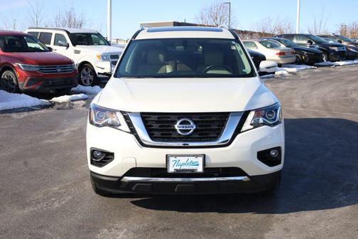 2017 Nissan Pathfinder Platinum