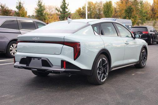 2025 Kia K4 GT-Line